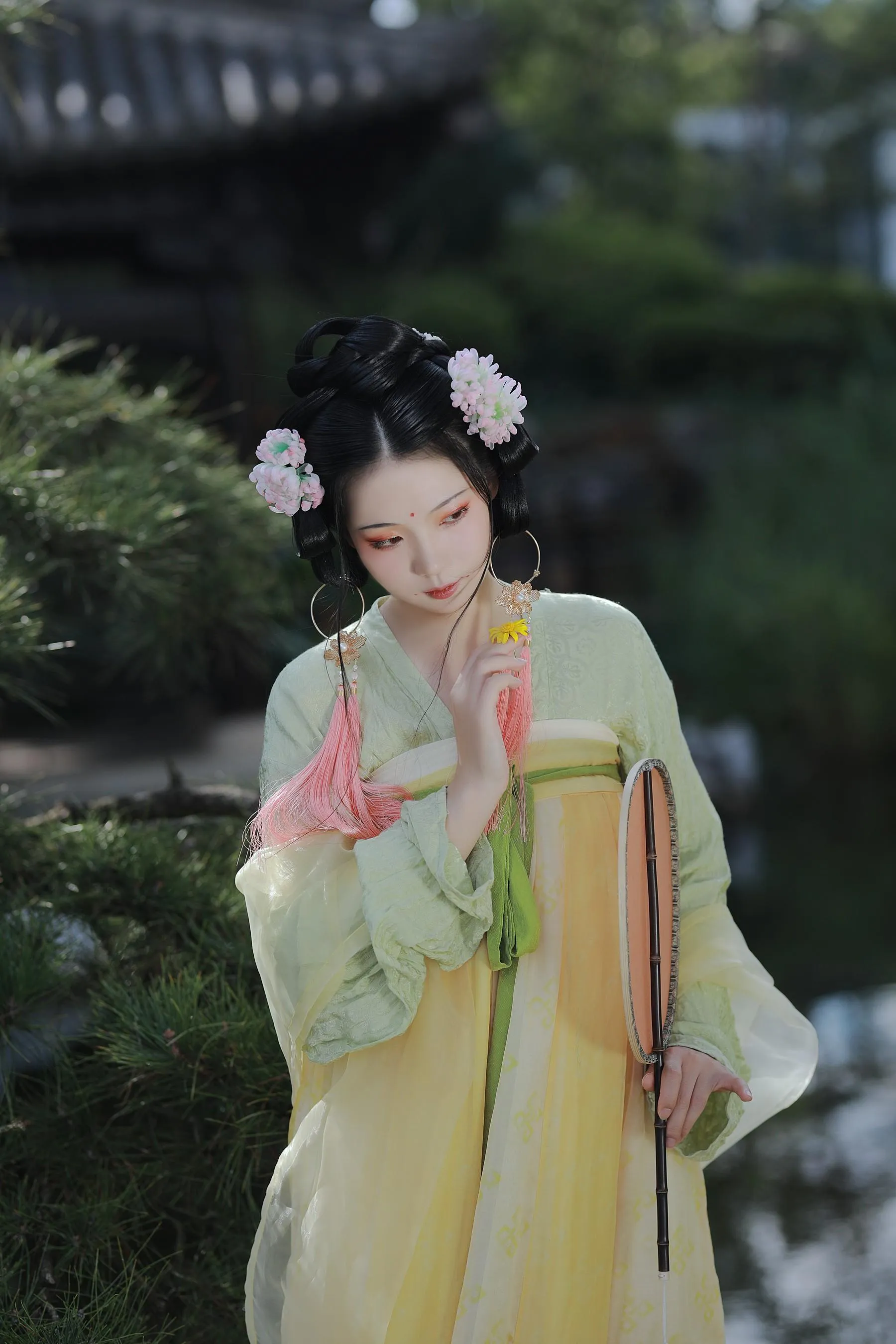 [YITUYU艺图语]2022.09.08 若无闲事挂心头 落花人独立 [33P]插图1